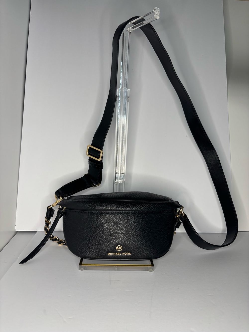 Flawless Michael Kors Black Pebbled Leather Crossbody with Gold Hardware